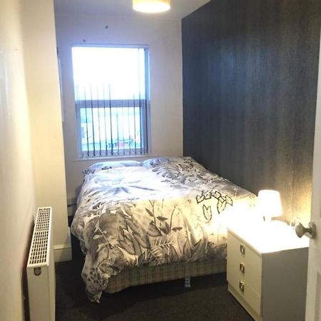 Private Double Room Near City Centre, コヴェントリー エクステリア 写真