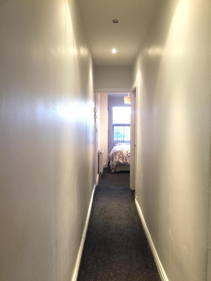 Private Double Room Near City Centre, コヴェントリー エクステリア 写真