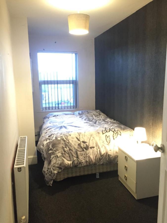 Private Double Room Near City Centre, コヴェントリー エクステリア 写真